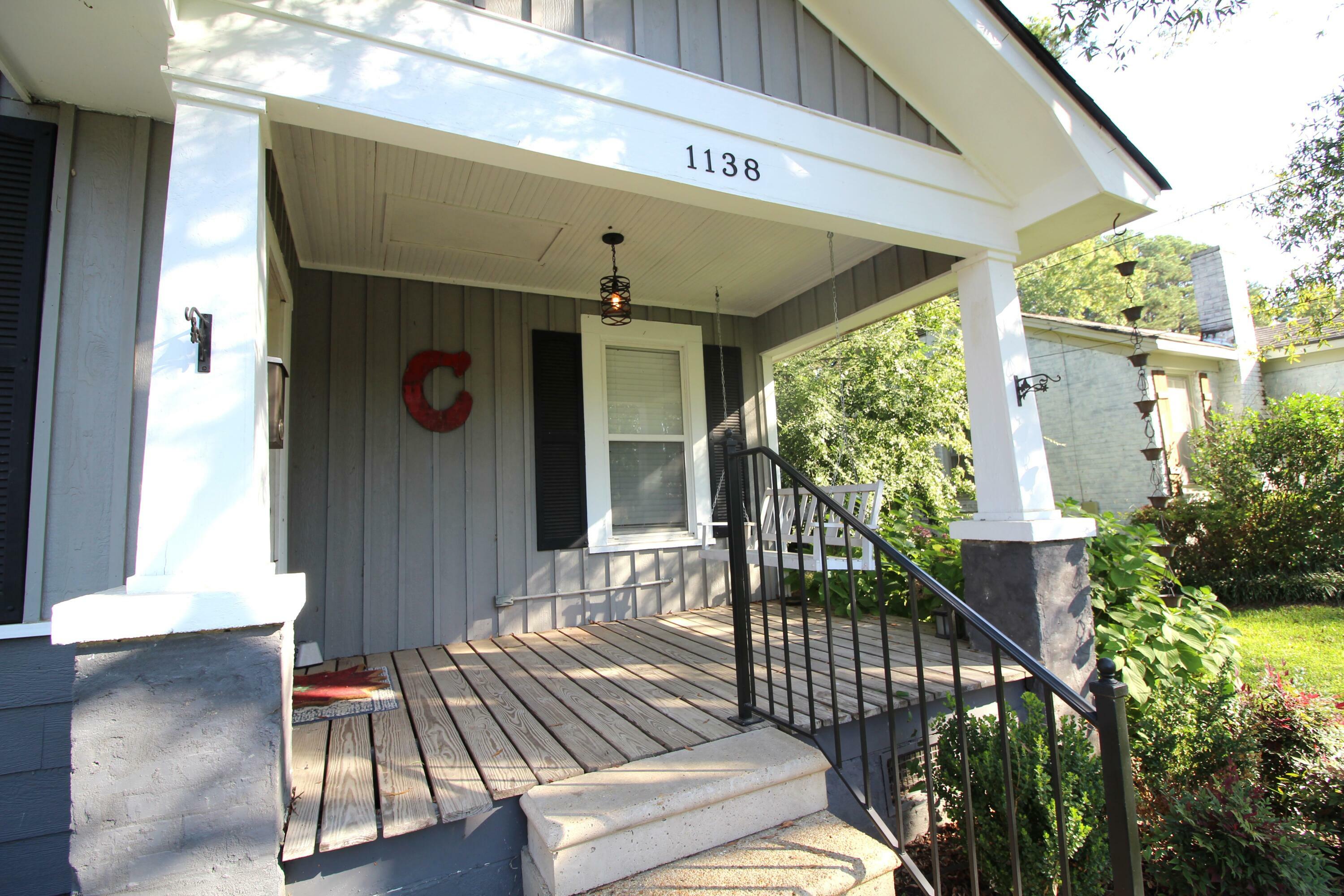 Property Photo:  1138 Woodlawn St.  MS 38804 