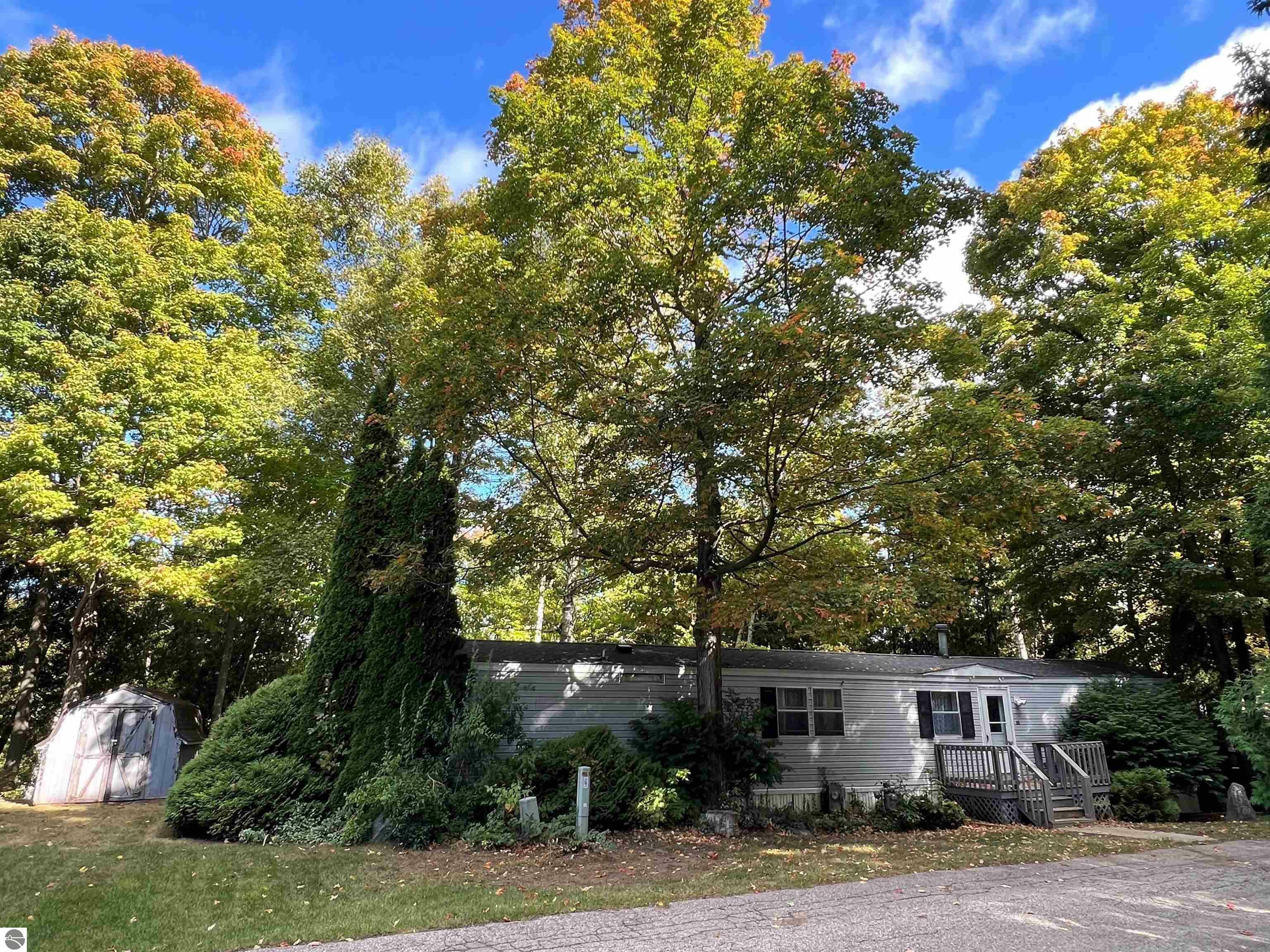 Property Photo:  7400 Lakeview Drive  MI 49720 