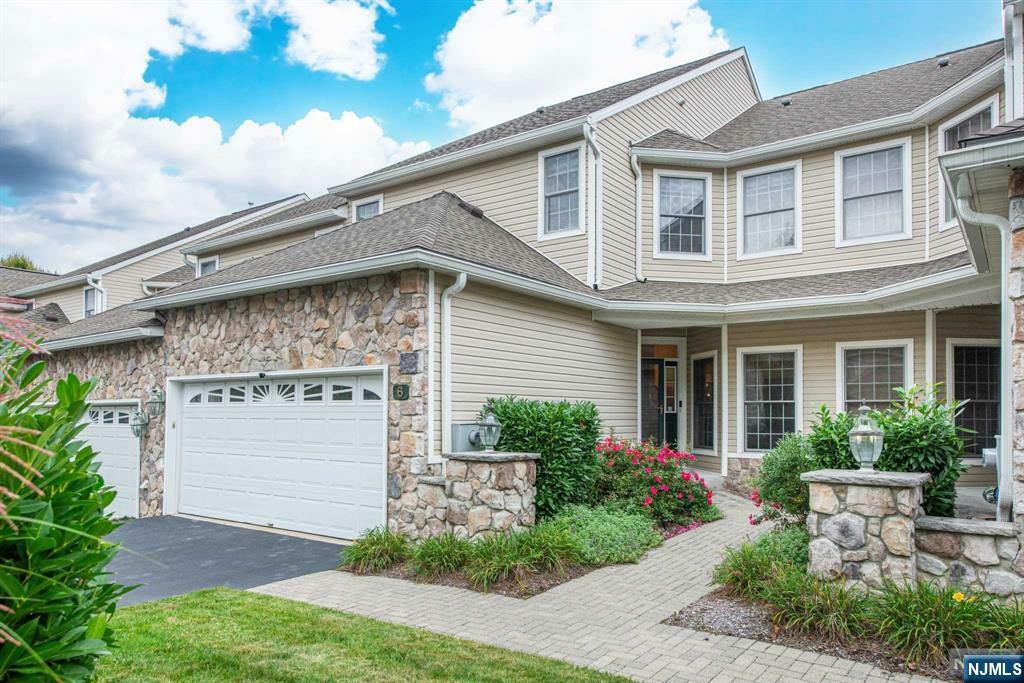 Property Photo:  6 Pebble Beach Drive  NJ 07039 