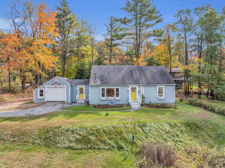 Property Photo:  135 South Street  NH 03465-2308 