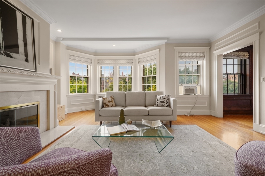 Property Photo: 250 Commonwealth Ave 14 MA 02116