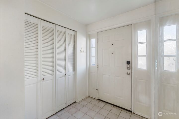 Property Photo: 13306 SE 272nd St B101 WA 98042