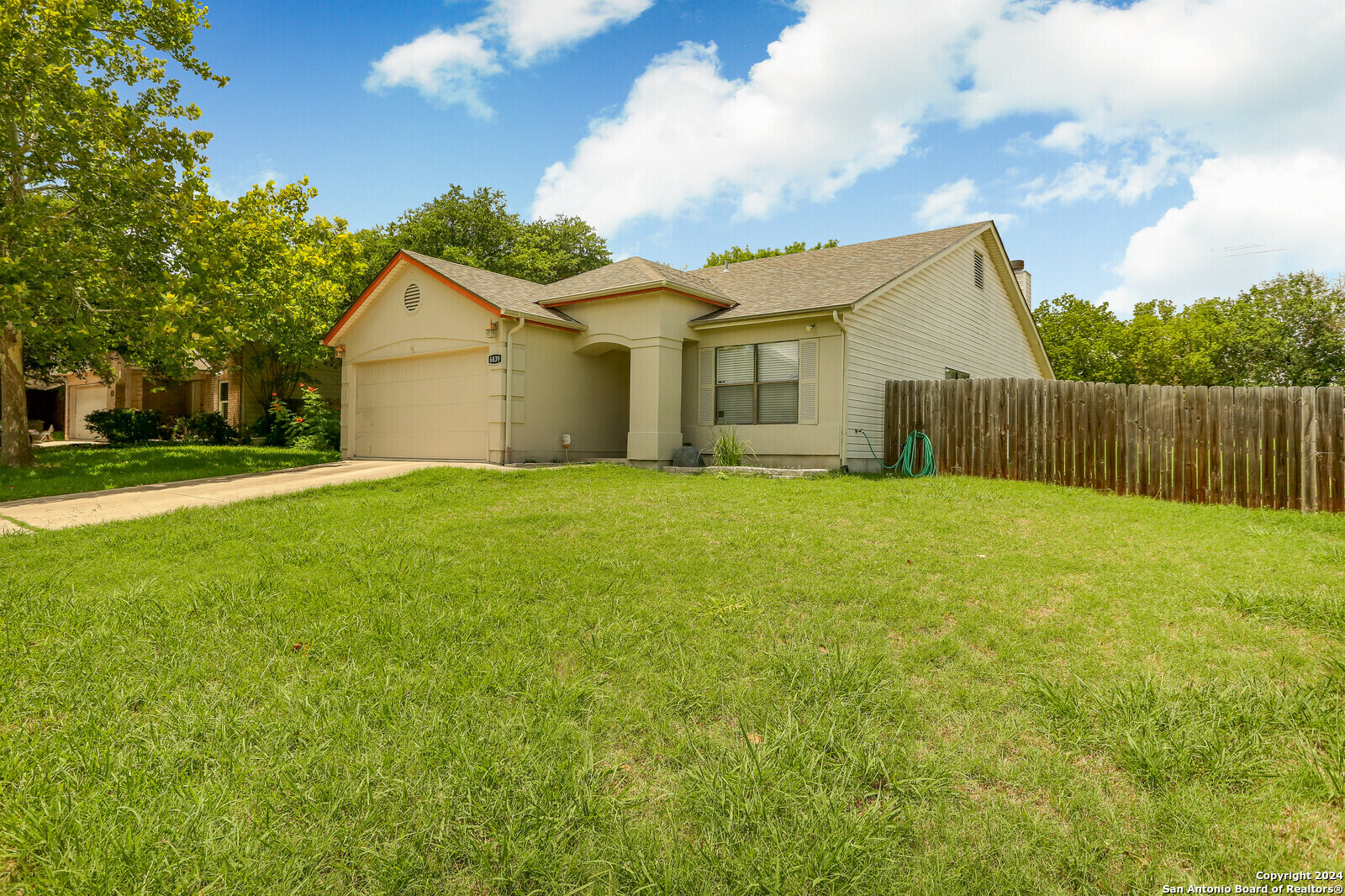 Property Photo:  6839 Raintree Path  TX 78233 