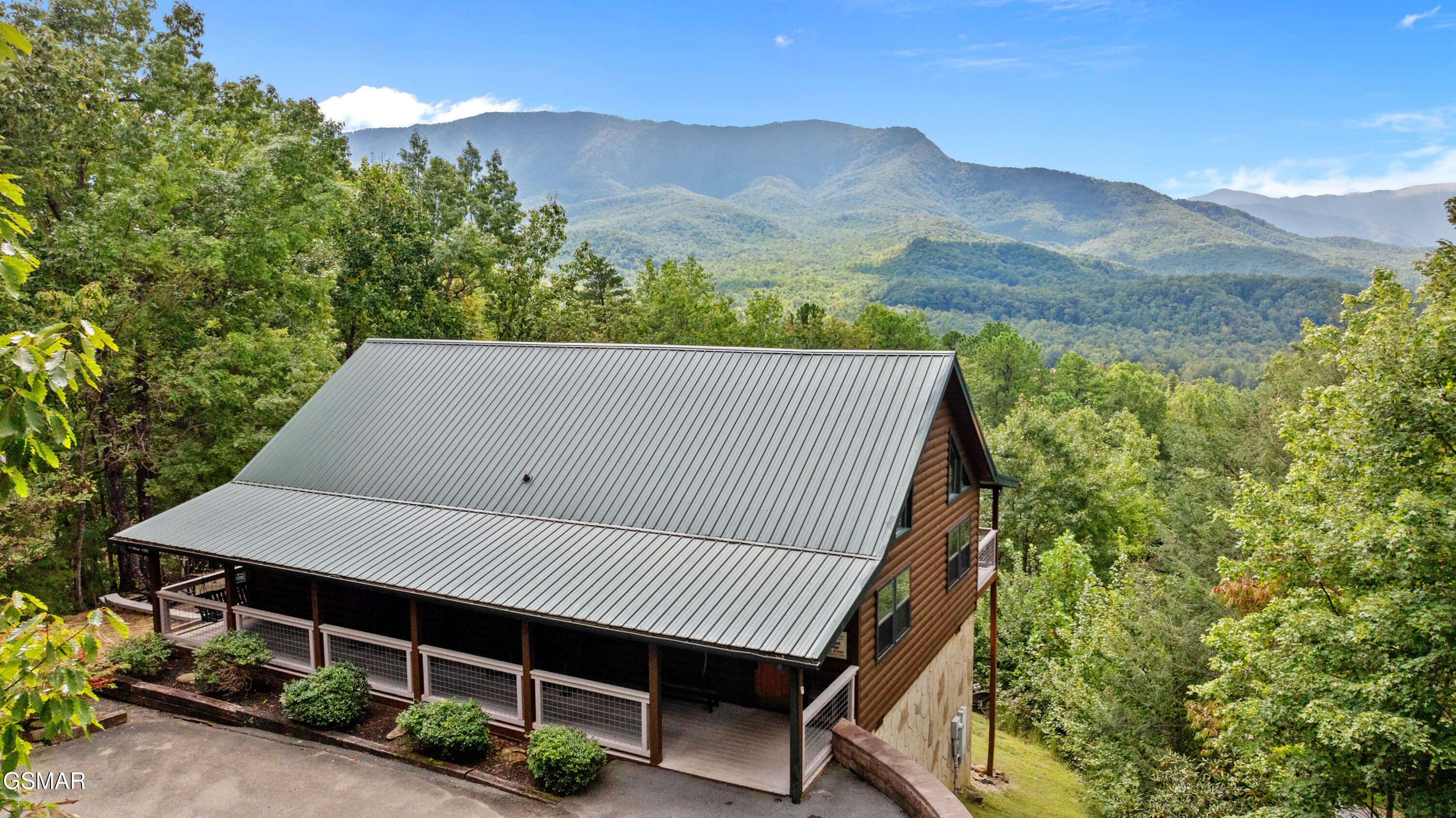 Property Photo:  859 Pinnacle Vista Road  TN 37738 