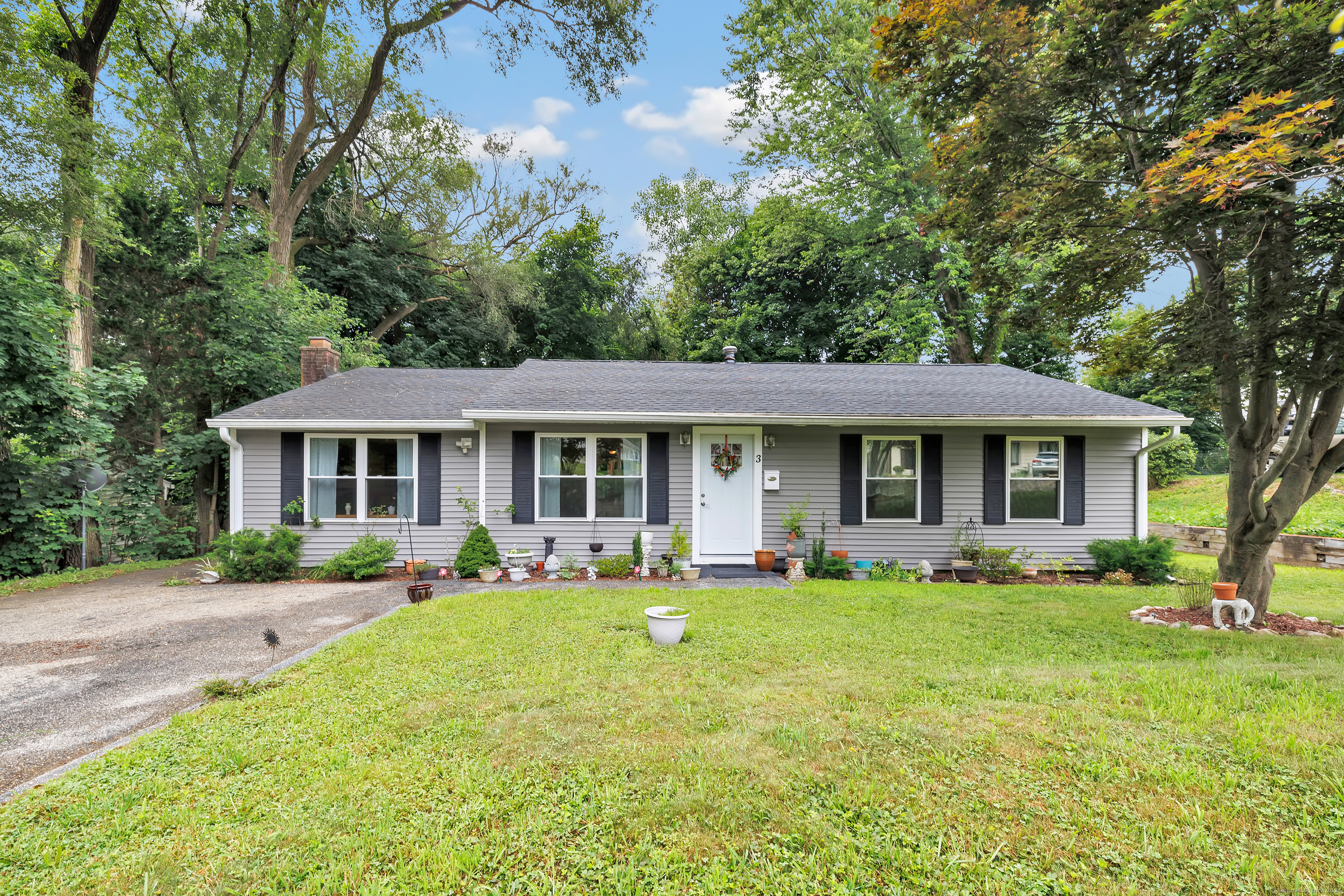 Property Photo: 3 Upland Terrace CT 06401