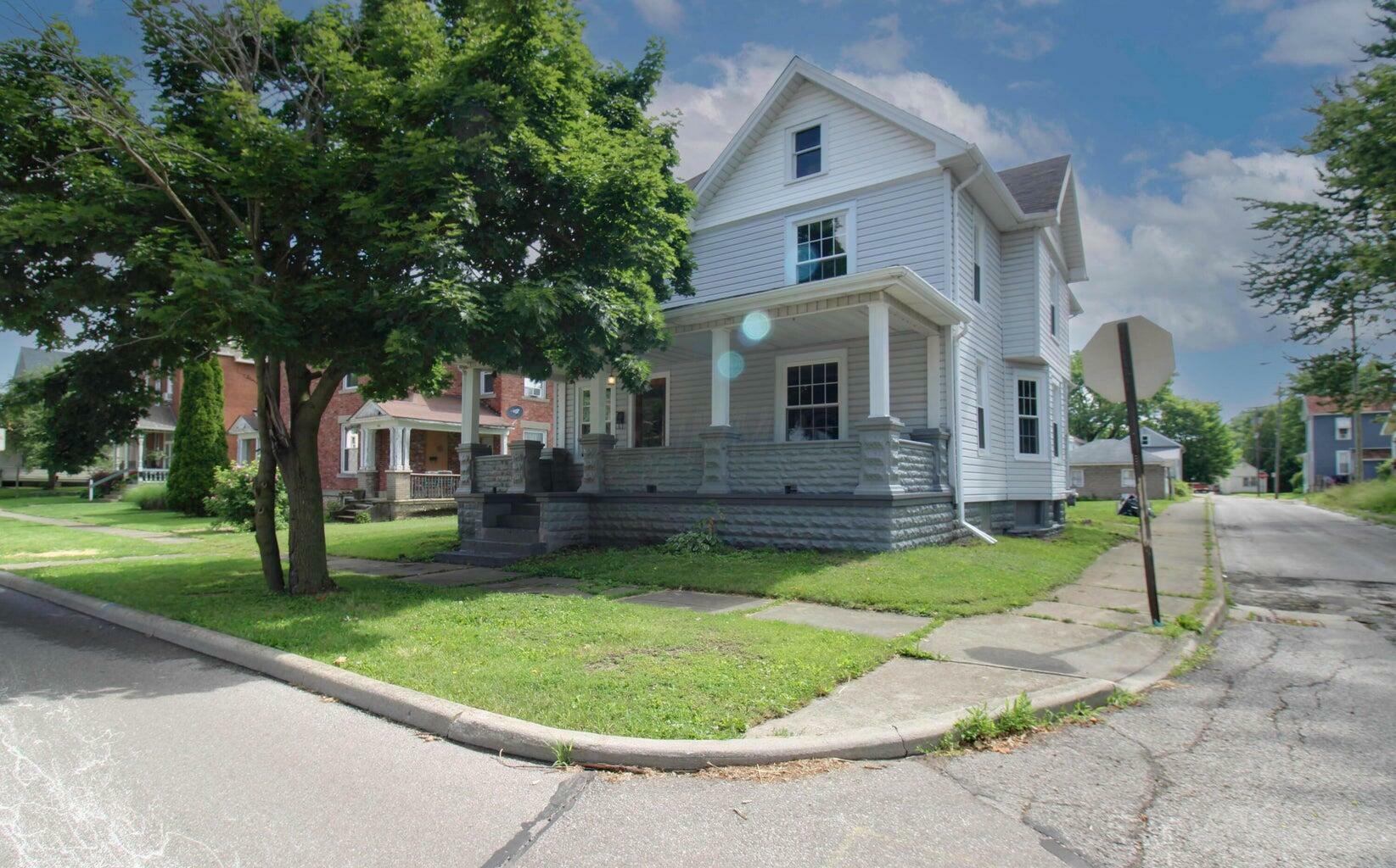 Property Photo:  550 S Walnut Street  OH 44820 