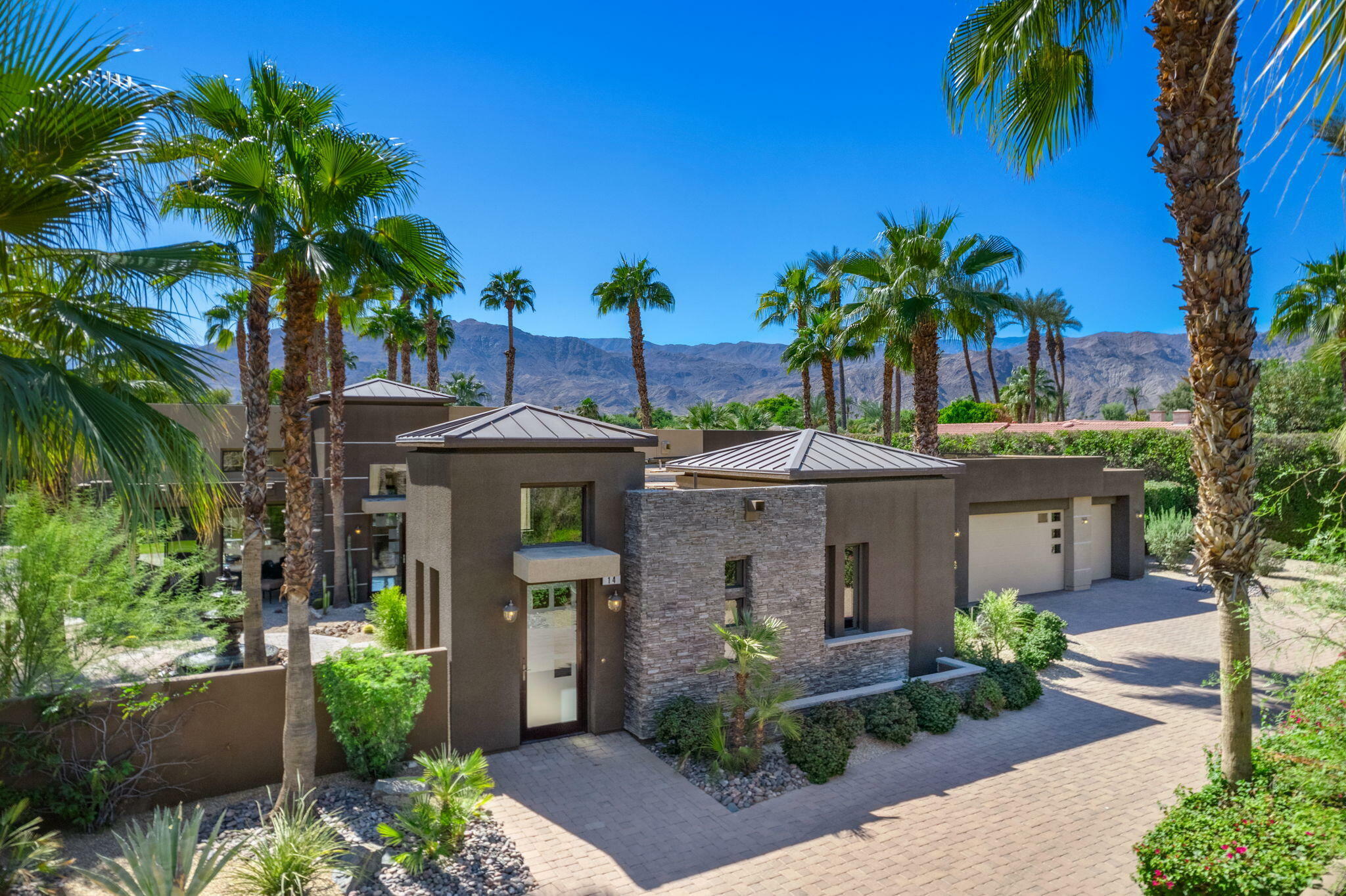 14 Dominion Court  Rancho Mirage CA 92270 photo