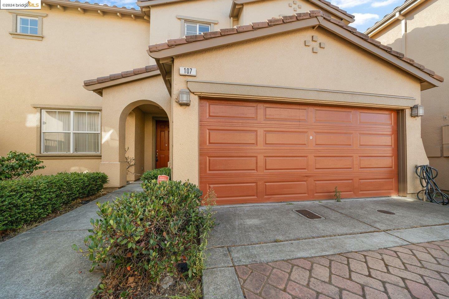 Property Photo:  107 San Ramon Ct  CA 94806 