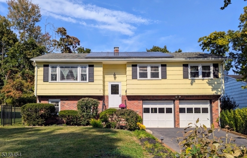 Property Photo: 7 Carey Ct NJ 07042