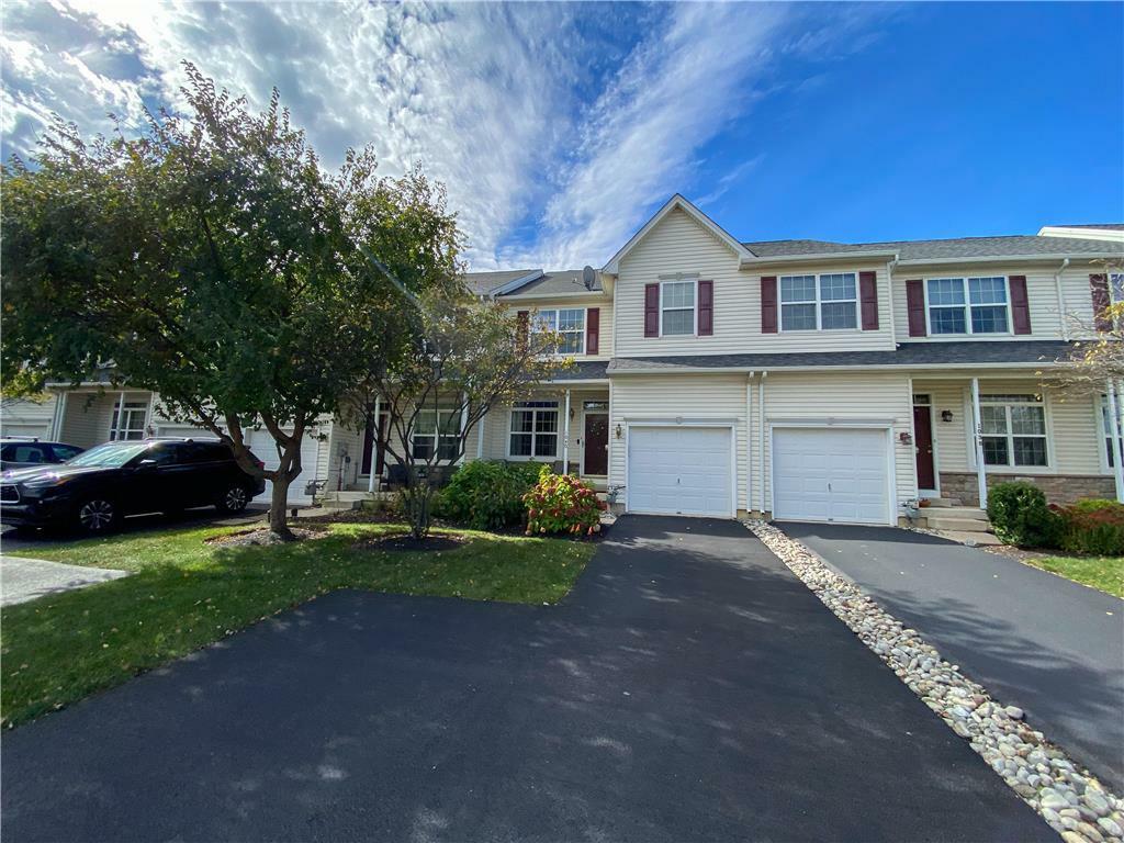 1040 King Way  Upper Macungie Twp PA 18031 photo