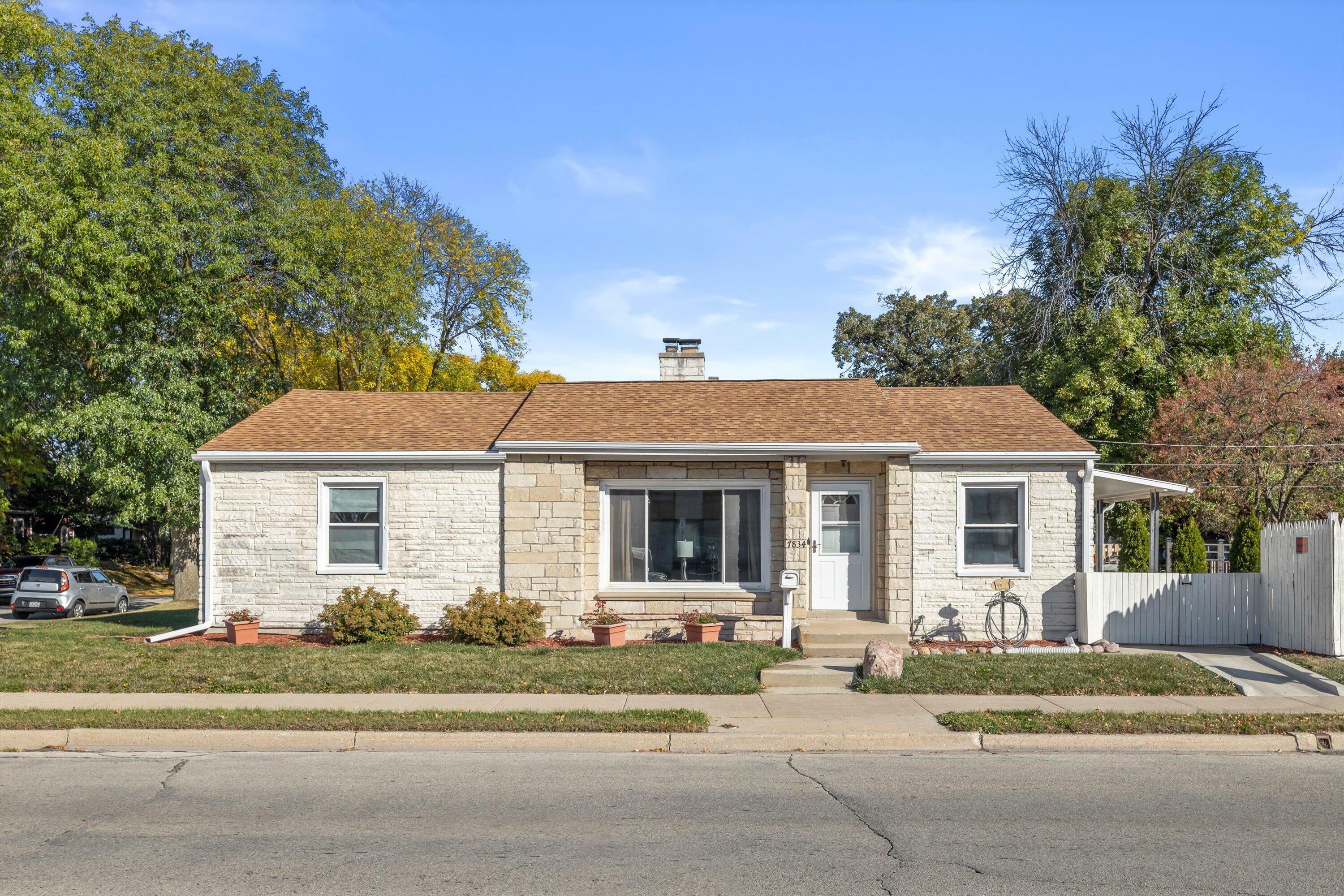 Property Photo:  7834 W Lincoln Ave  WI 53219 