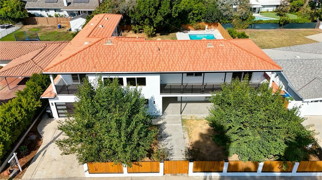 Property Photo:  22555 Califa Street  CA 91367 