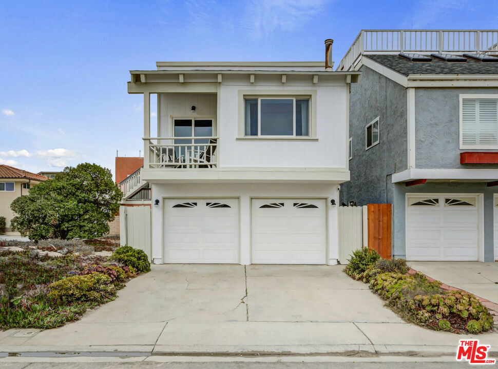 Property Photo:  3950 Ocean Drive  CA 93035 