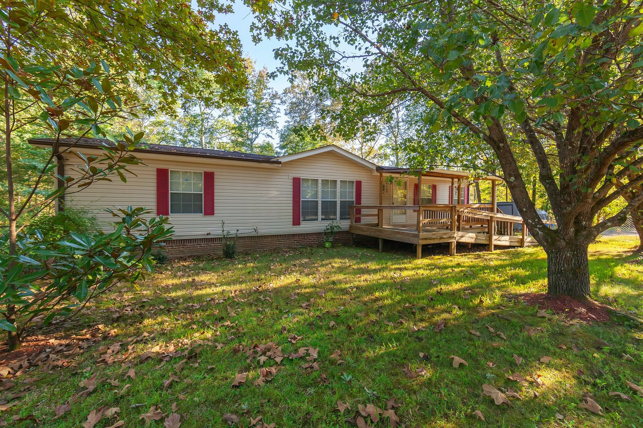 Property Photo:  170 Horseshoe Hollow Ln  TN 38351 