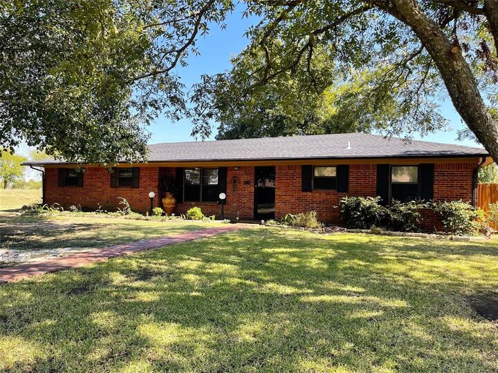 100 Twin Circle Drive  Wortham TX 76693 photo