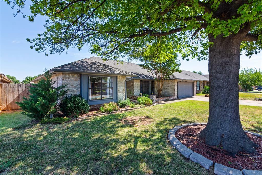 Property Photo:  7339 NW 116th Street  OK 73162 