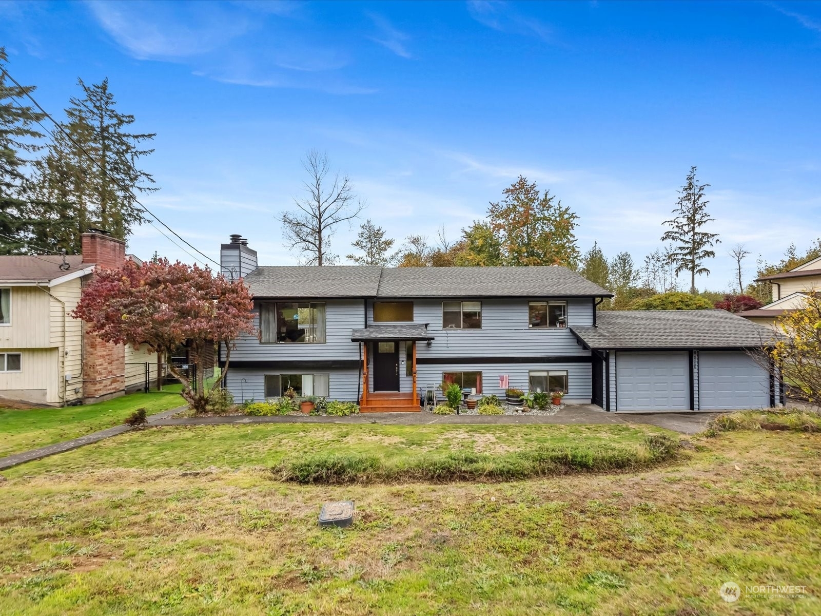 Property Photo:  12602  Robinhood Lane  WA 98290 