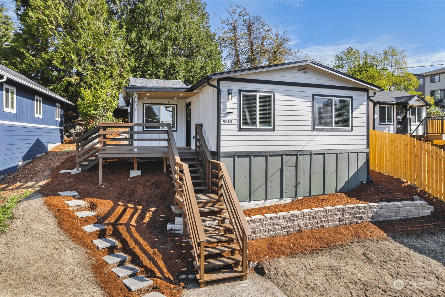 9610  11th Avenue SW  Seattle WA 98106 photo
