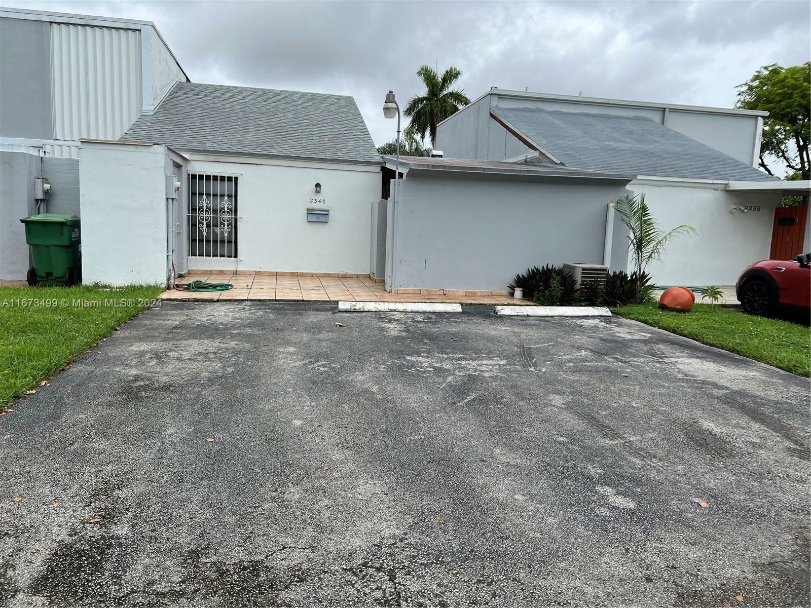 Property Photo:  2340 SW 122nd Ct  FL 33175 