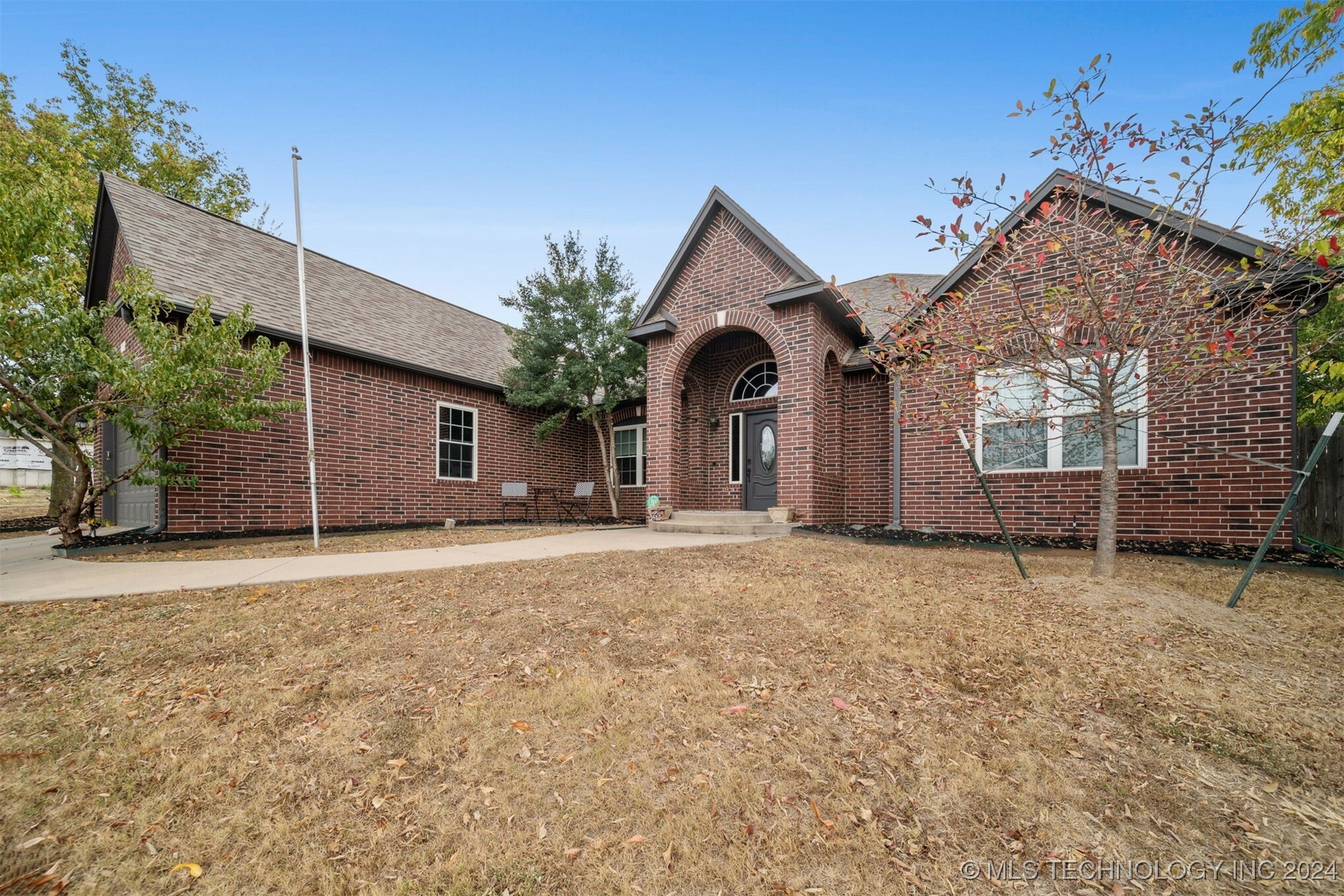 Property Photo:  2701 Forest Ridge Parkway  OK 74017 