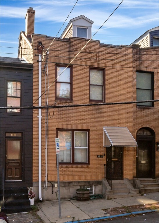 Property Photo:  1515 Arch St  PA 15212 