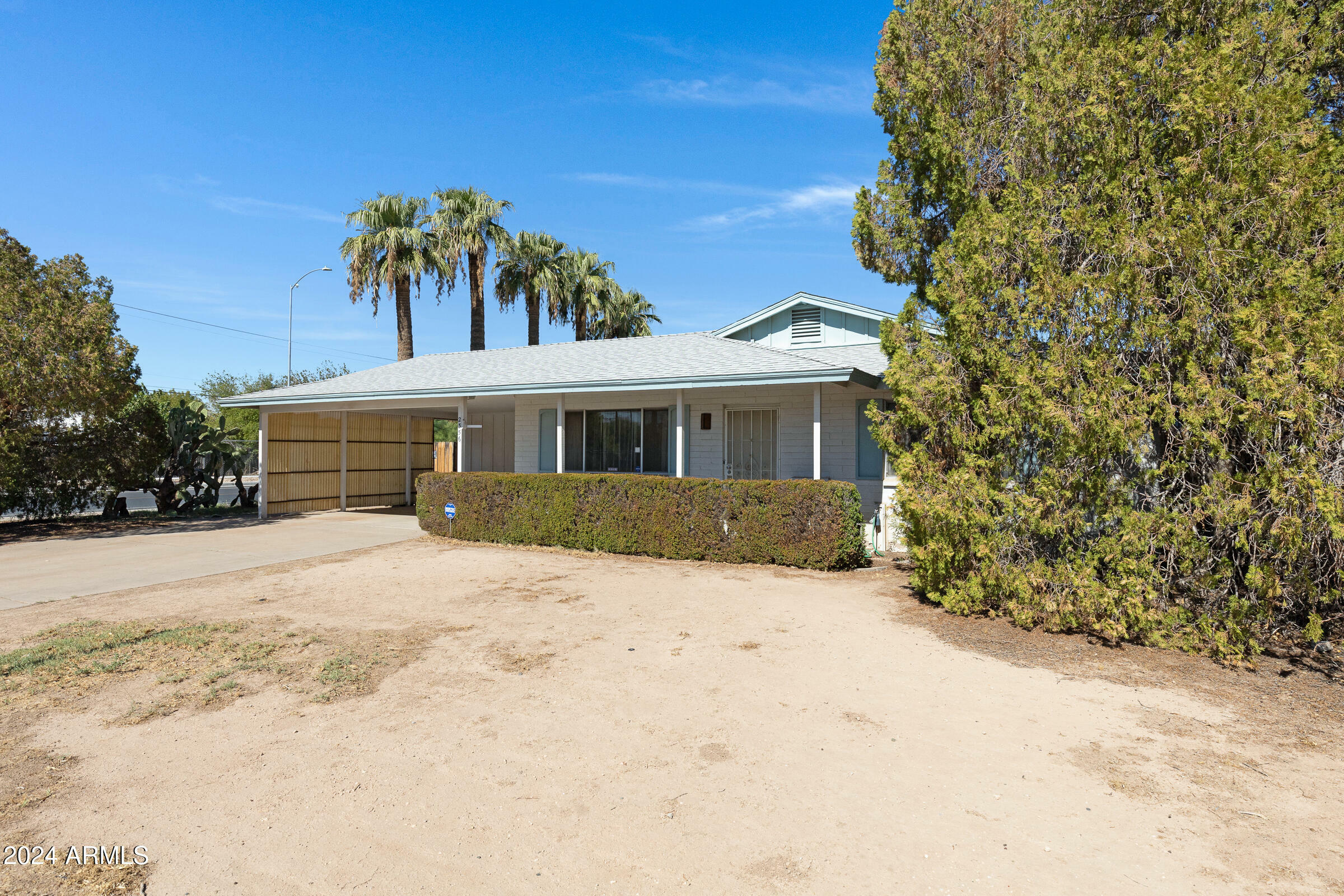 Property Photo:  2356 W Catalina Avenue  AZ 85202 