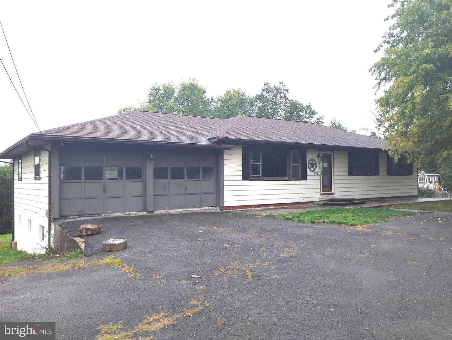 Property Photo:  1913 Baker Hollow Road  WV 26753 