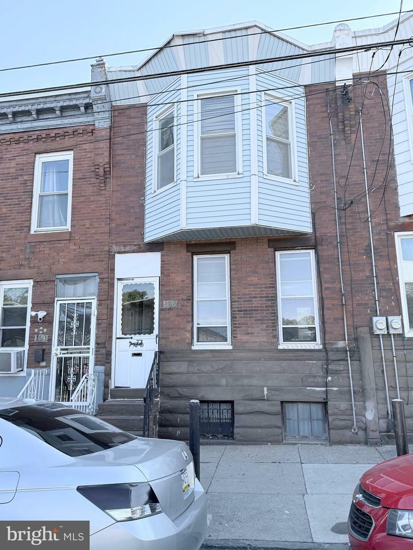 Property Photo:  166 W Ontario Street  PA 19140 