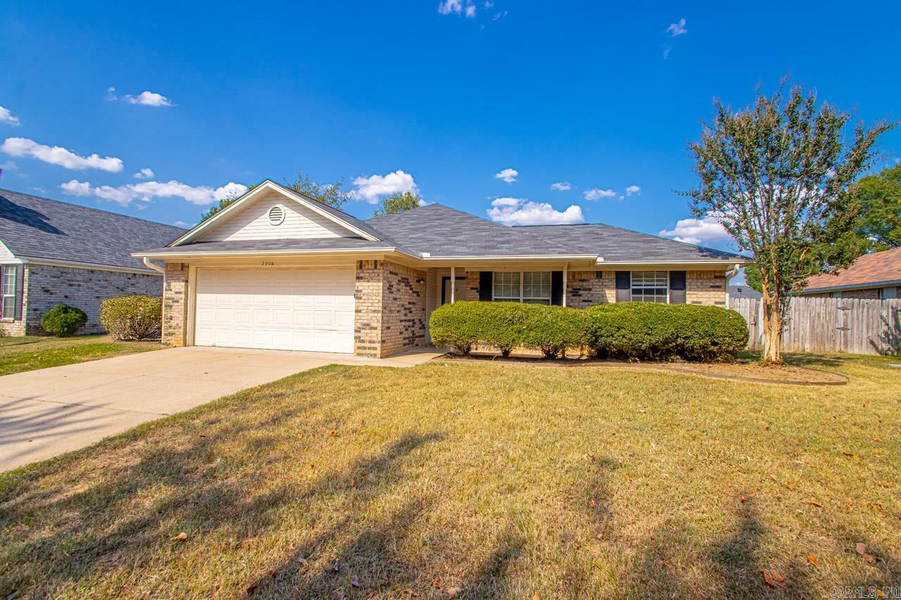 Property Photo:  2908 Joanna Drive  AR 72034 