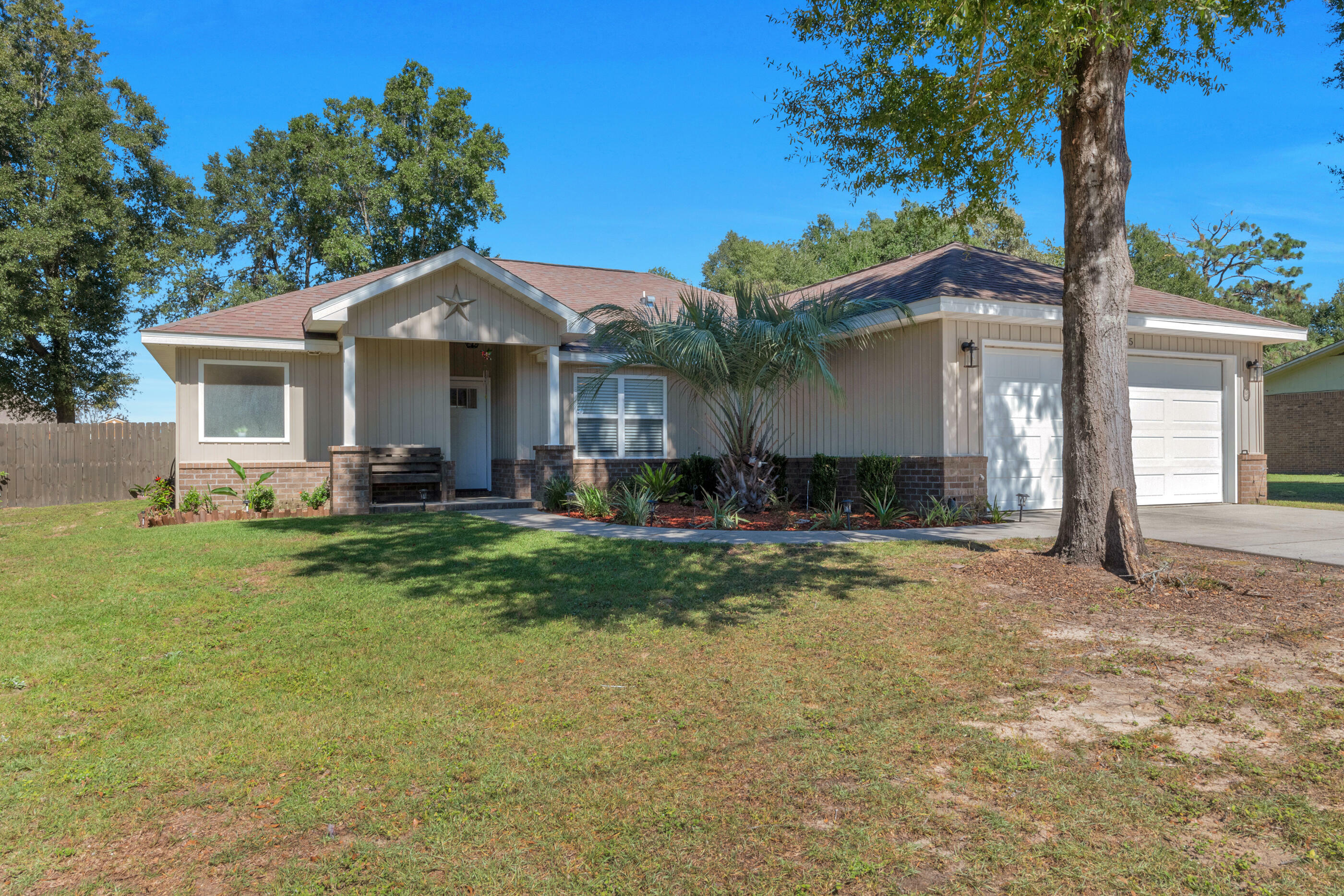 Property Photo:  3365 McLain Drive  FL 32539 