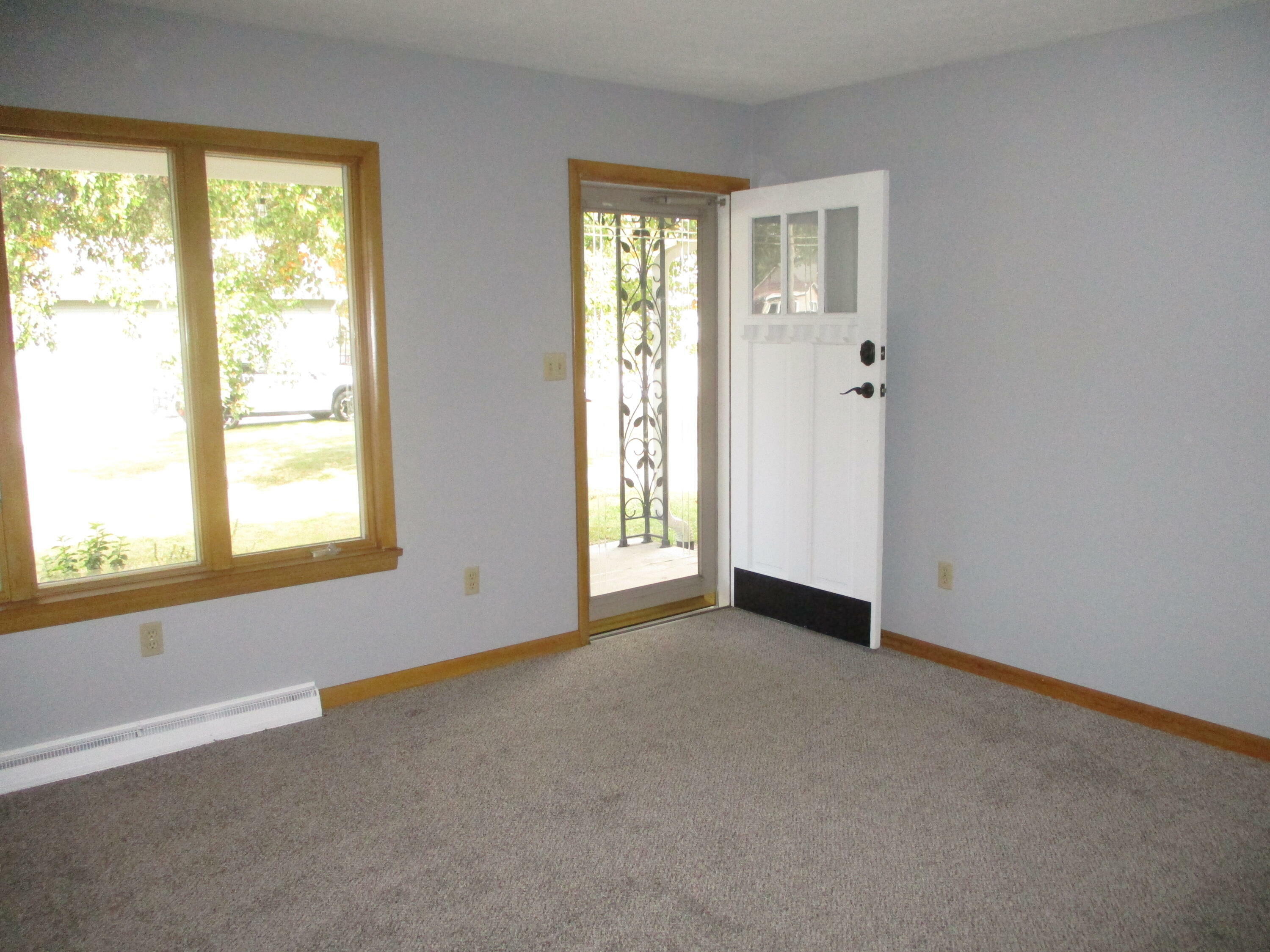 Property Photo:  338 W James Street  IN 47946 