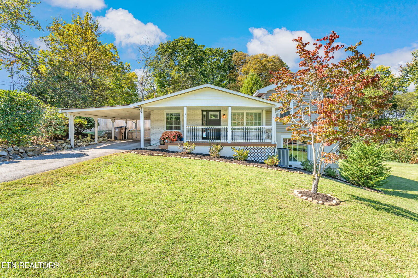 Property Photo:  1311 Francis Rd  TN 37909 