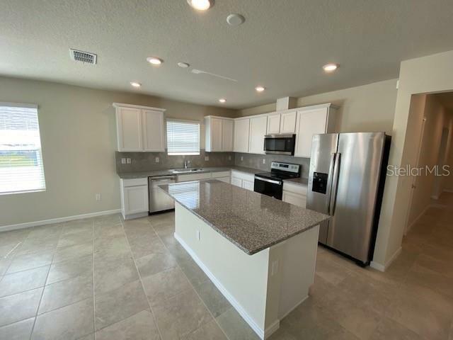 Property Photo:  1175 Sugarwood Street  FL 33837 