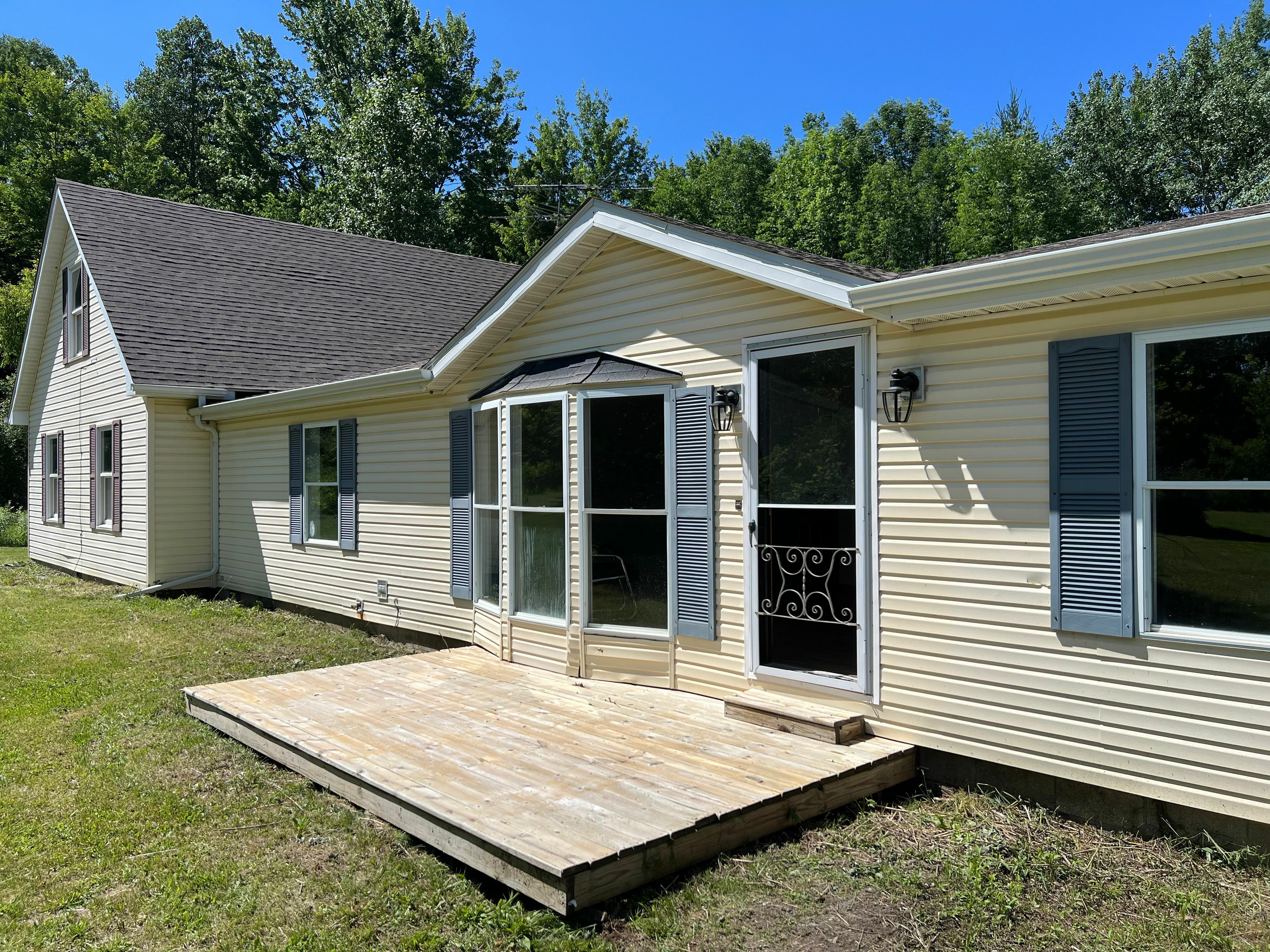 Property Photo:  6555 E Cranberry Lake Road  MI 48625 9025 