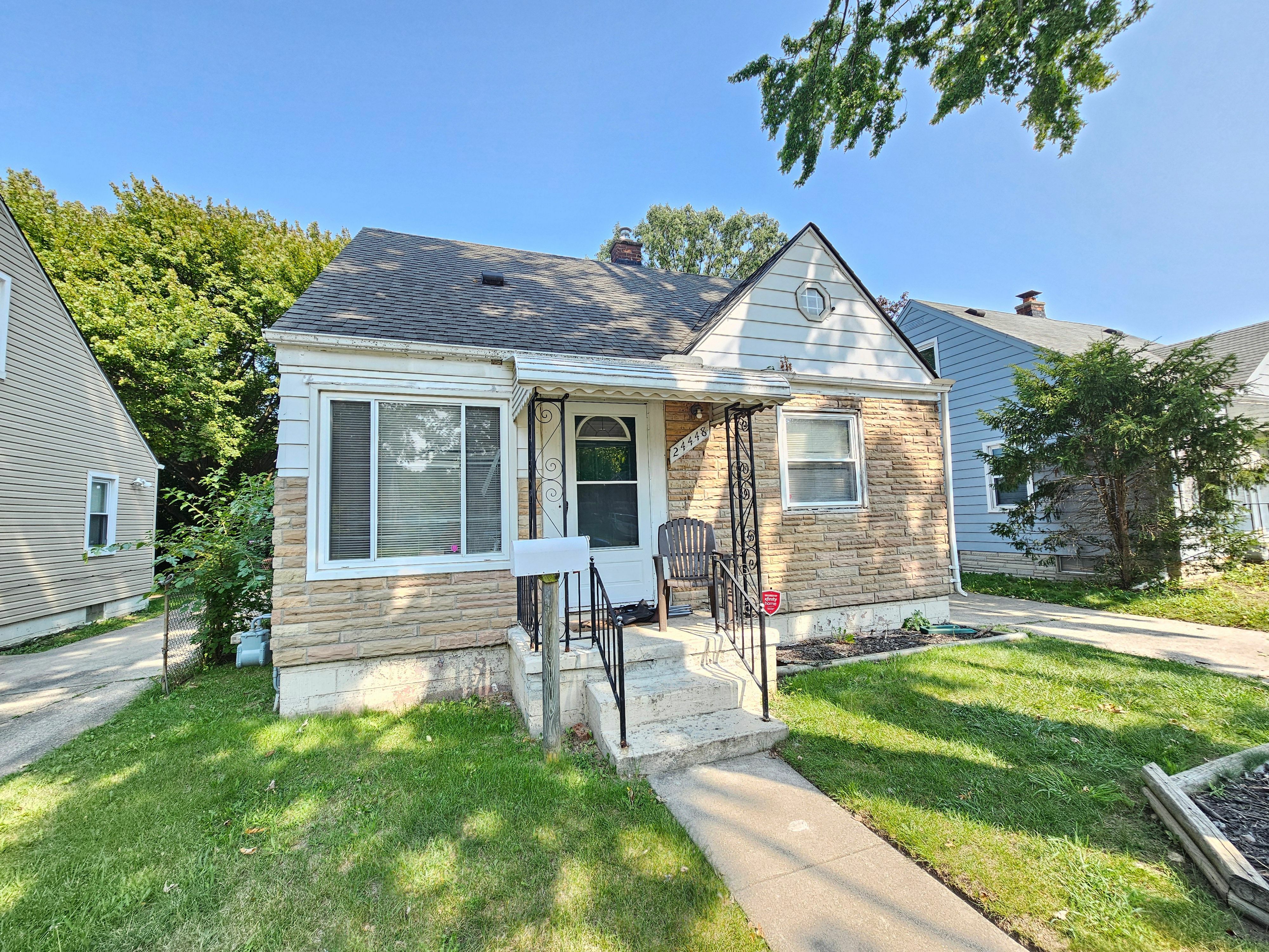 Property Photo:  24448 Ross Street  MI 48124 4441 