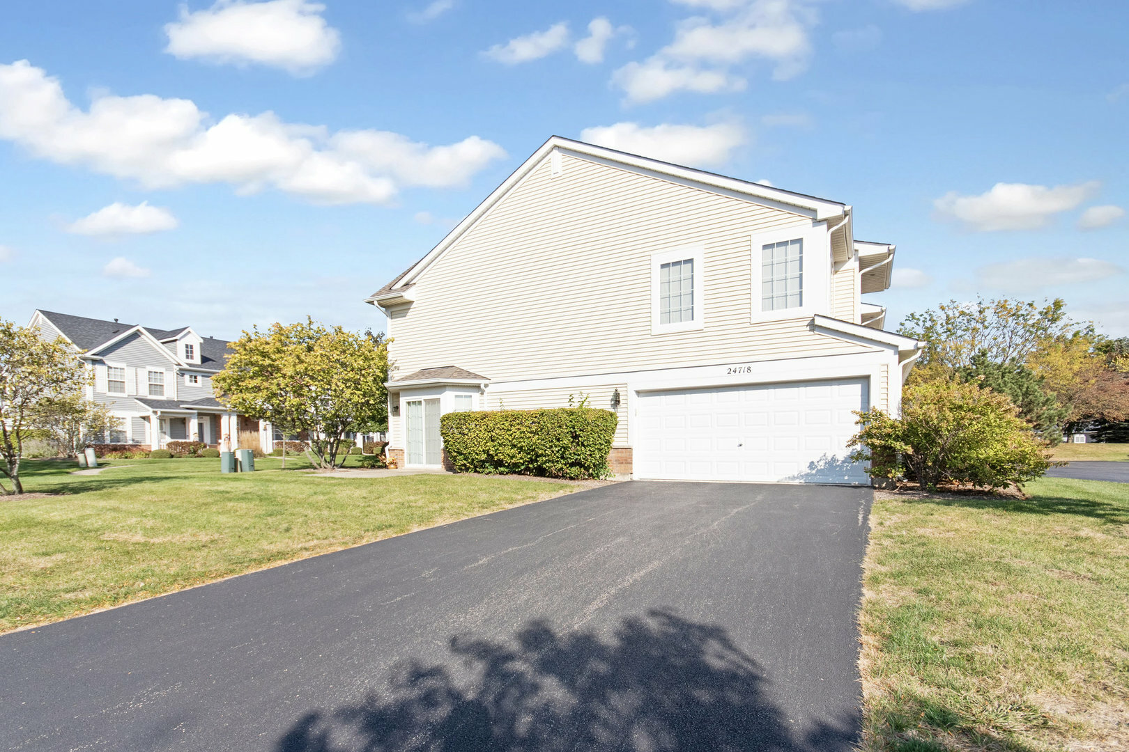 Property Photo:  24718 George Washington Drive  IL 60544 