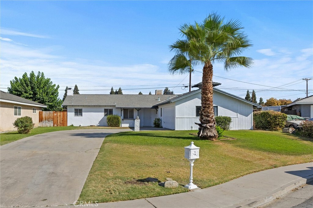 3708 Thoreson Avenue  Bakersfield CA 93309 photo