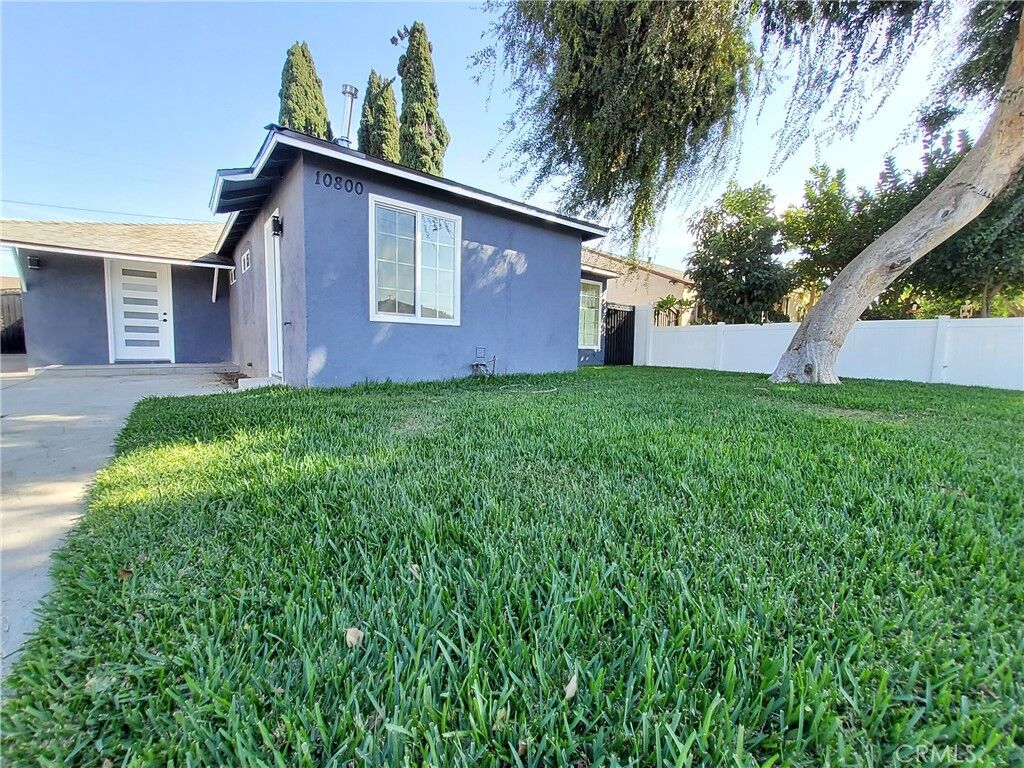 Property Photo:  10800 San Miguel Avenue  CA 90262 