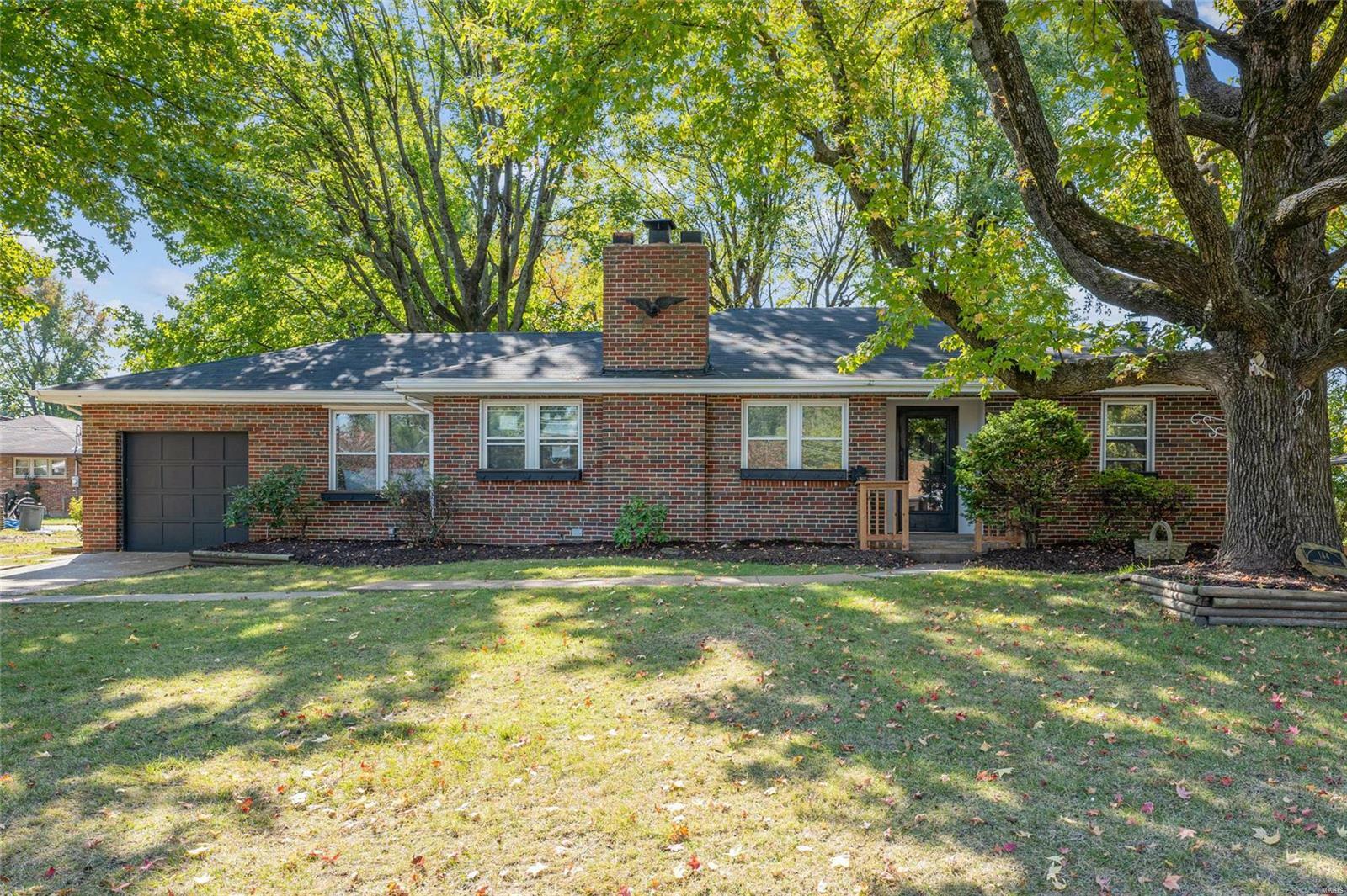 Property Photo:  144 Signal Hill Drive  MO 63121 