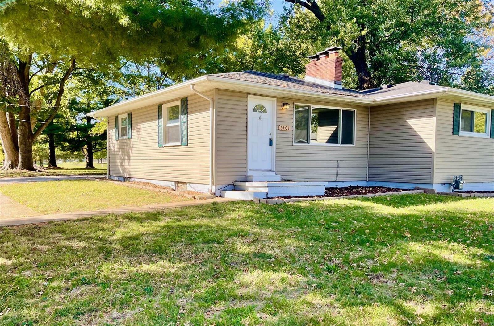 Property Photo:  5401 Bonita Boulevard  IL 62208 