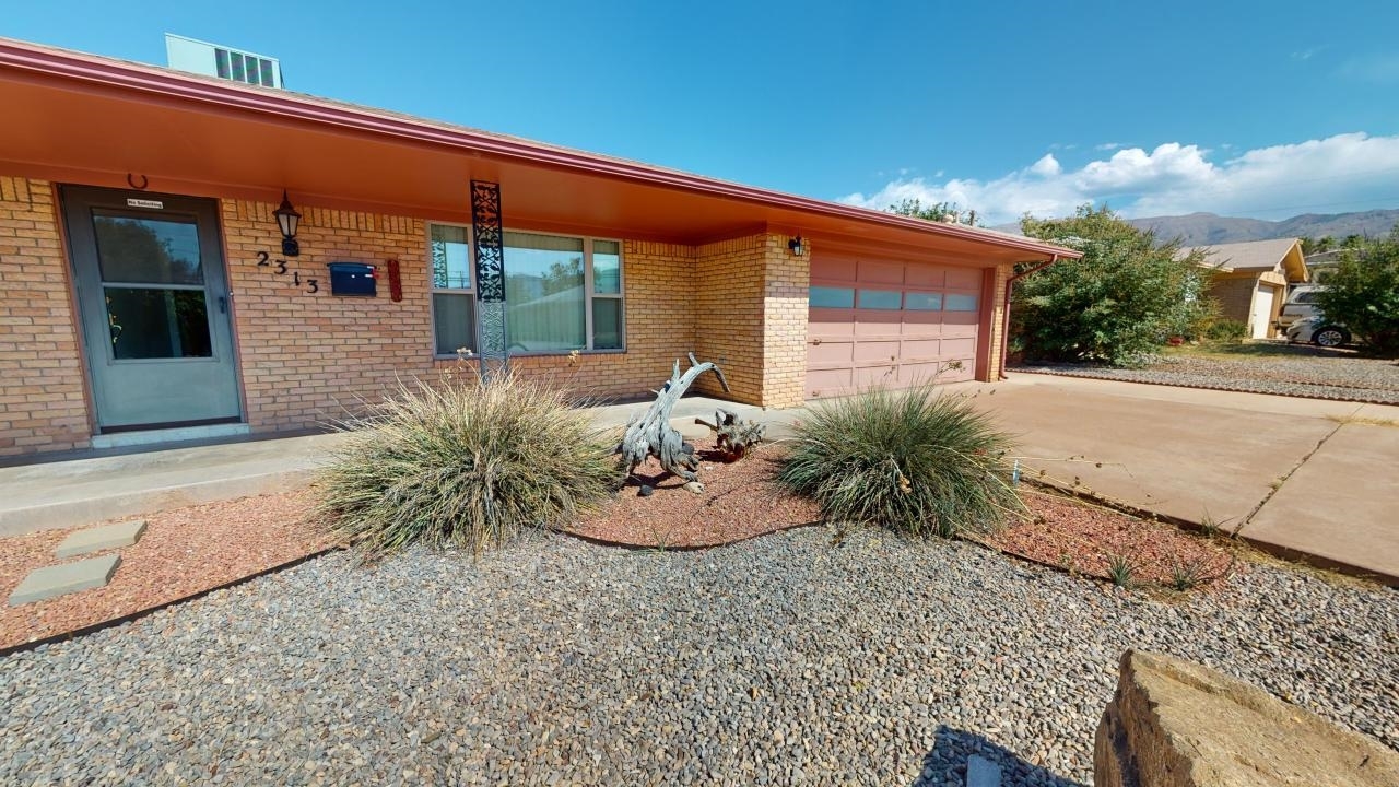 Property Photo:  2313 Eighteenth St  NM 88310 