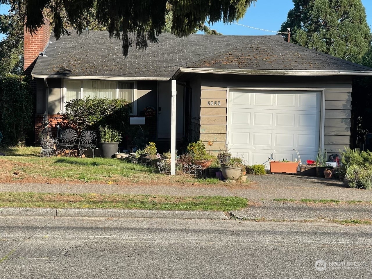 Property Photo:  7006 20th Avenue NE  WA 98115 