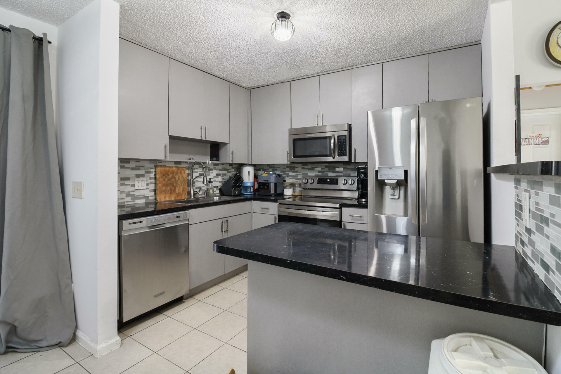 Property Photo:  2688 Ida Way 13A  FL 33415 