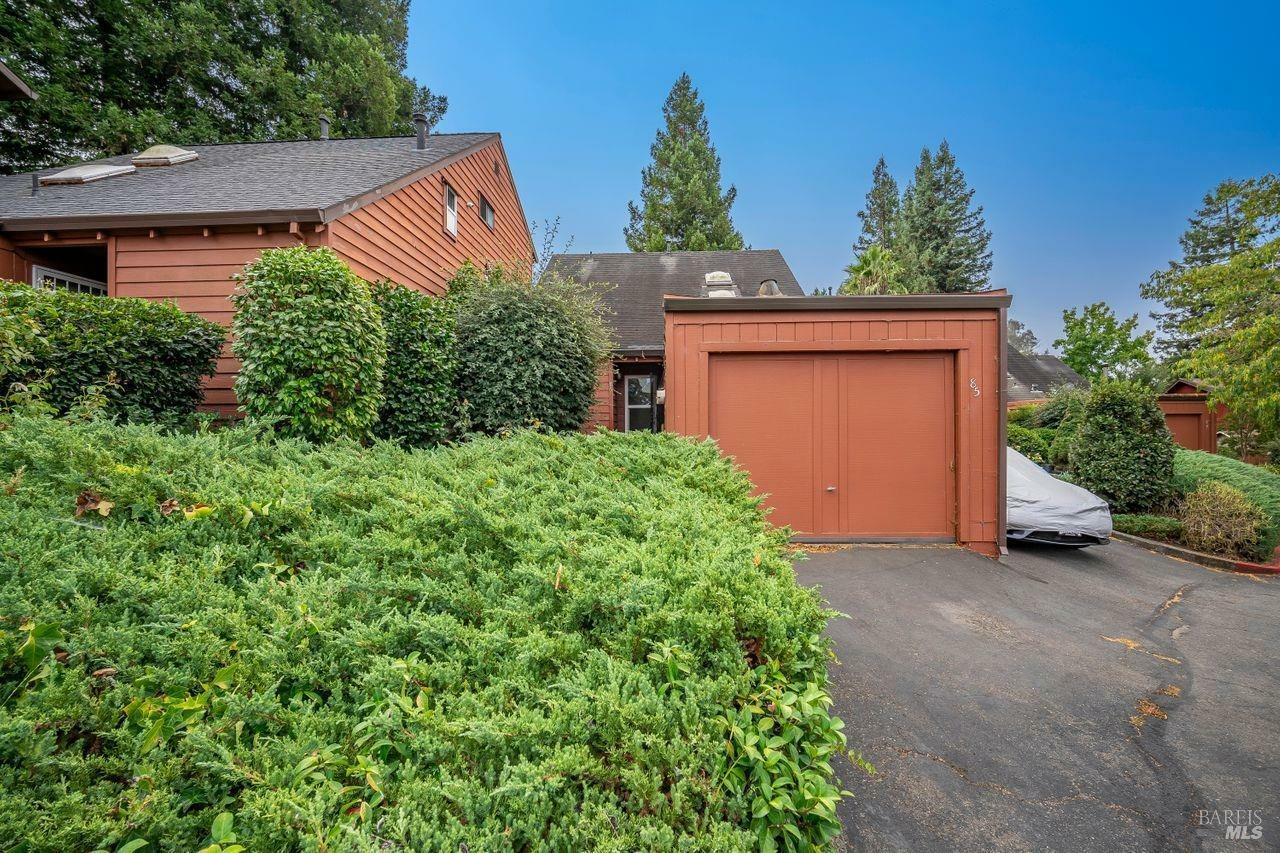 Property Photo:  85 Kingston Way  CA 94931 