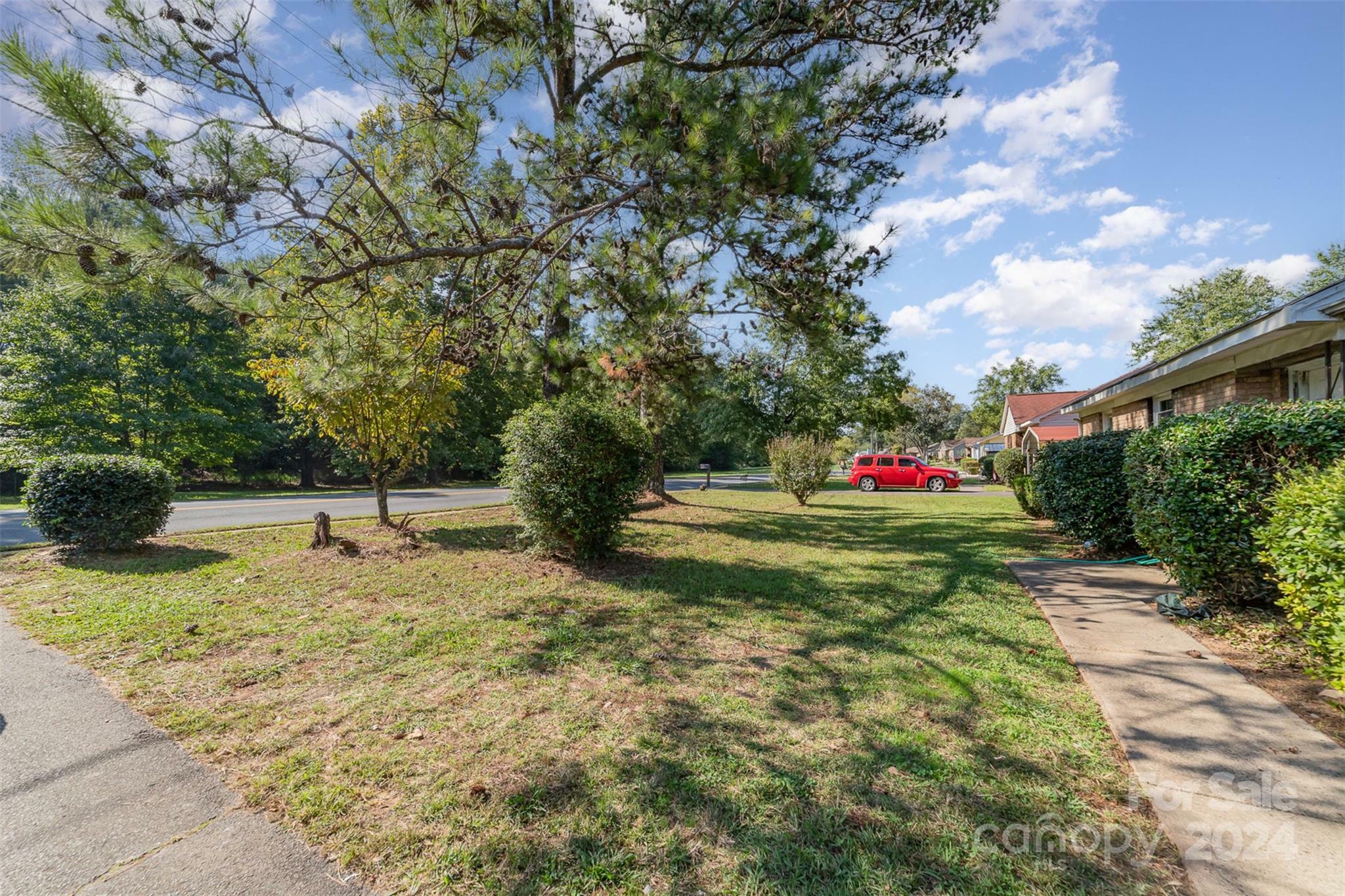 Property Photo:  9900 Nations Ford Road  NC 28273 