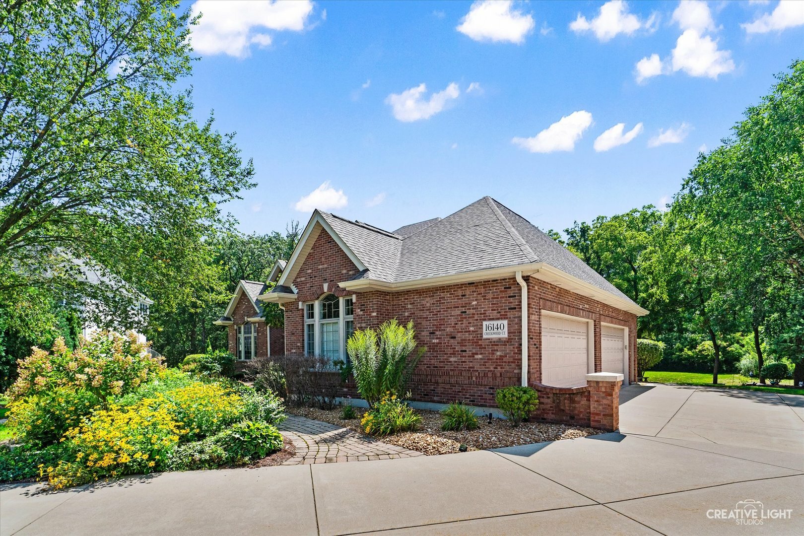 Property Photo:  16140 Creekwood Court  IL 60491 