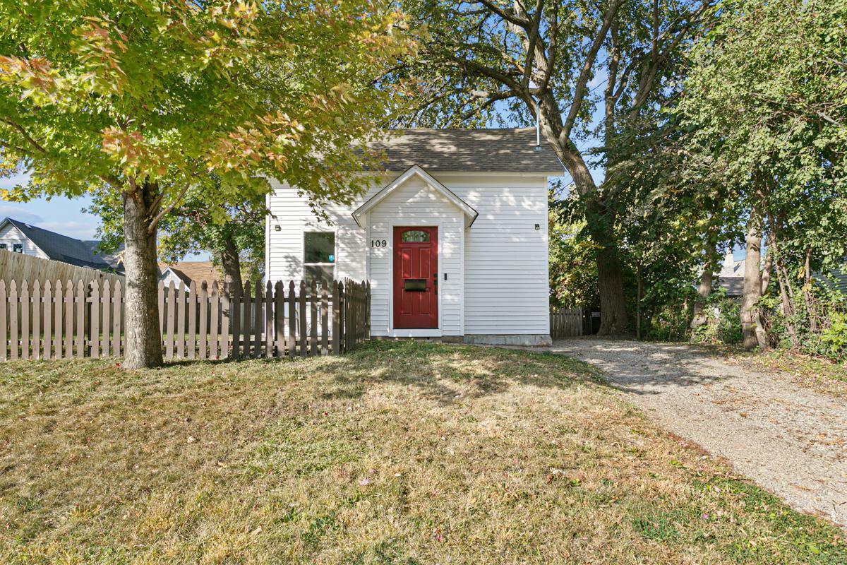 Property Photo:  109 E 2nd Street  MN 56007 