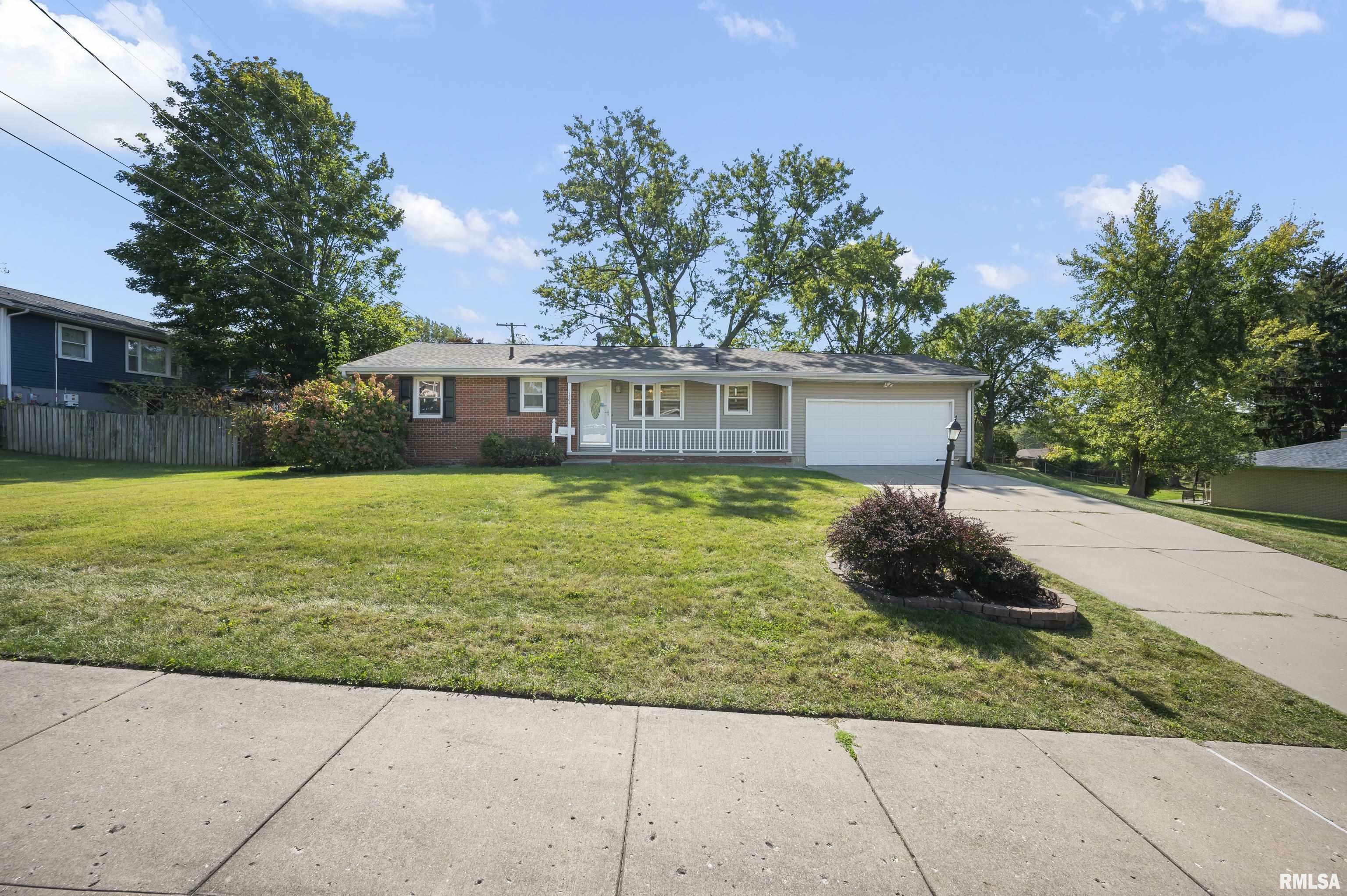 Property Photo:  1302 W Tobi Lane  IL 61614 