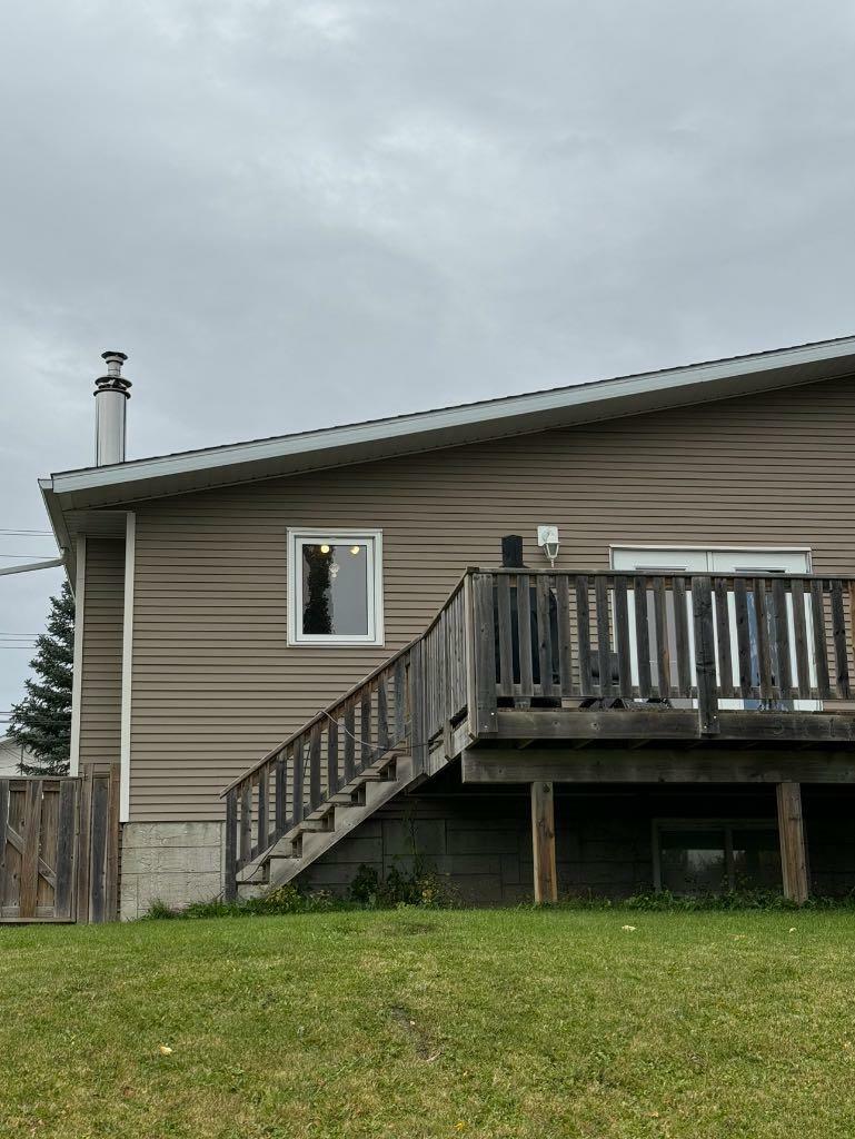 Property Photo:  5117 52 Street  AB T4T 1E3 