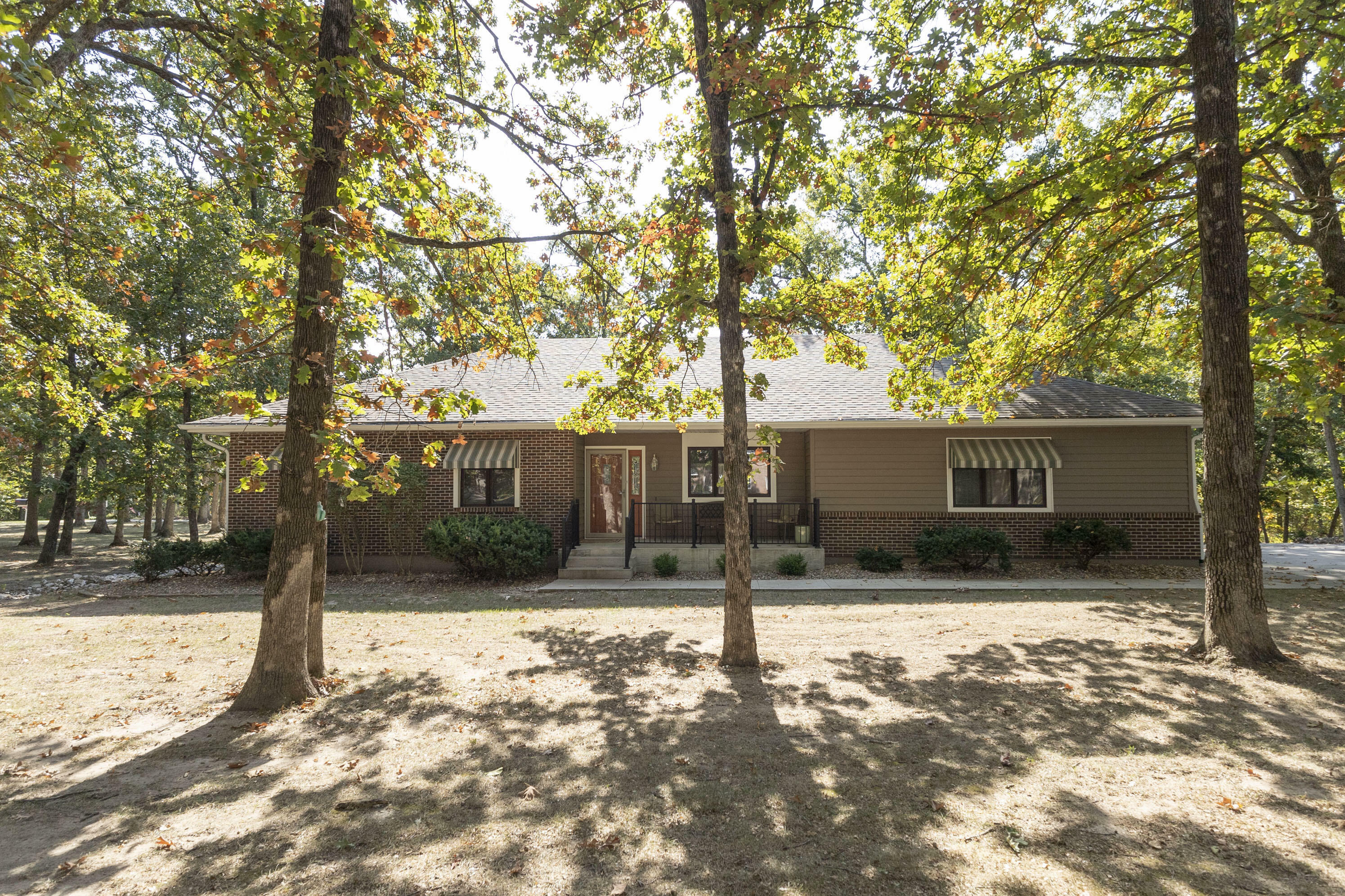 Property Photo:  1400 Harvest Lane  MO 65270 